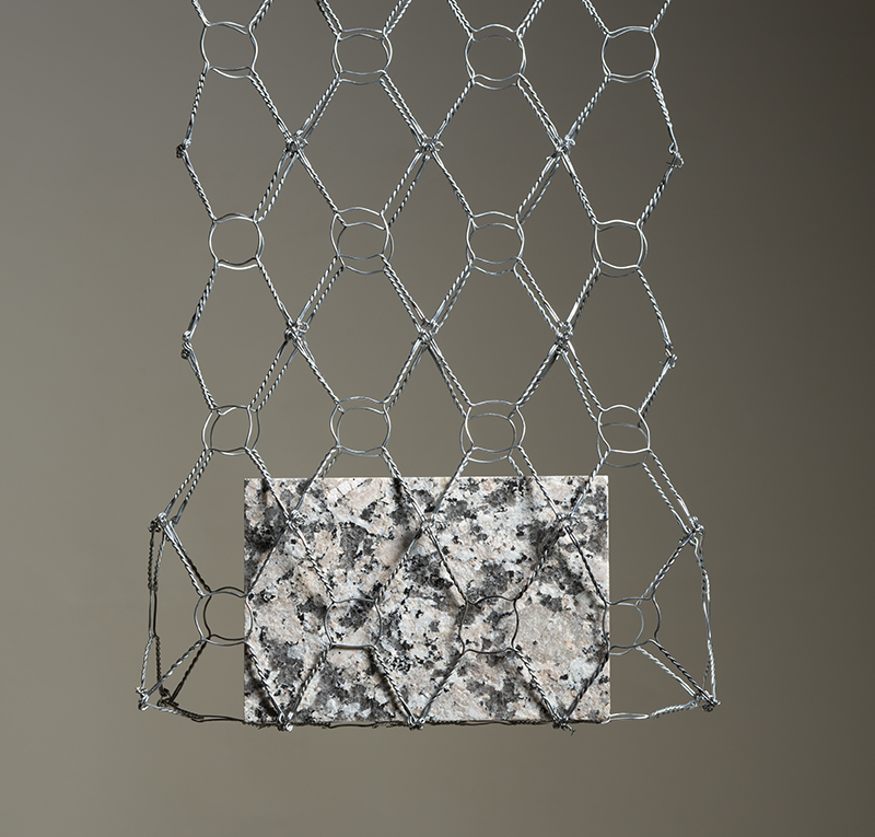 M’HE COMPRAT UNA ESCULTURA. Obra Paret. Roser Garriga Pujol, escultora, artista visual.Escultura