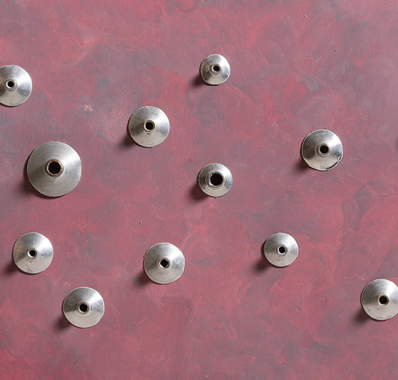 MUGRONS. Obra Paret. Roser Garriga Pujol, escultora, artista visual.Escultura